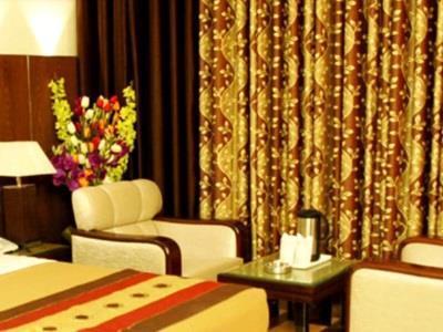 Asian Plaza Hotel Dharamshala Ngoại thất bức ảnh